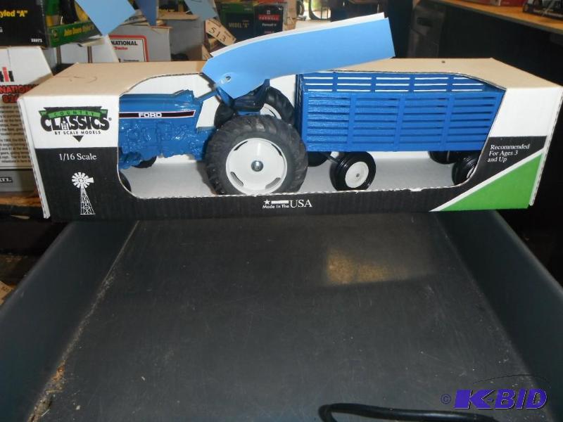 lot 524 image: Ford Tractor with Wagon ...