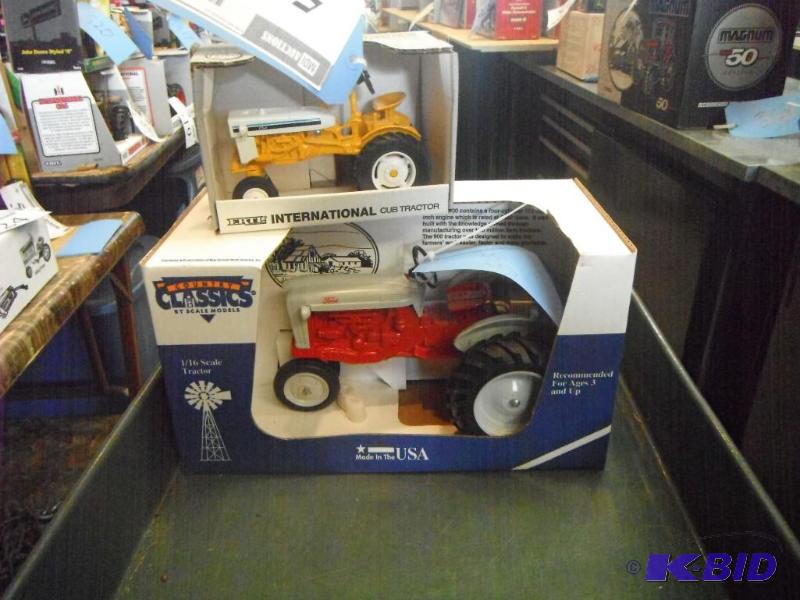 lot 538 image: Ford Tractor and Special Edition Internationa...