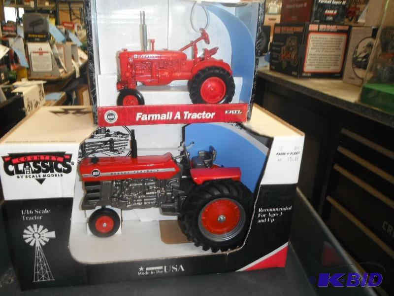 lot 543 image: Farmall A Tractor and Massey Ferguson 1100 Tr...