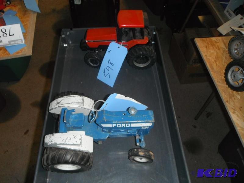 lot 548 image: Case International 7130 Tractor and Ford 8600...