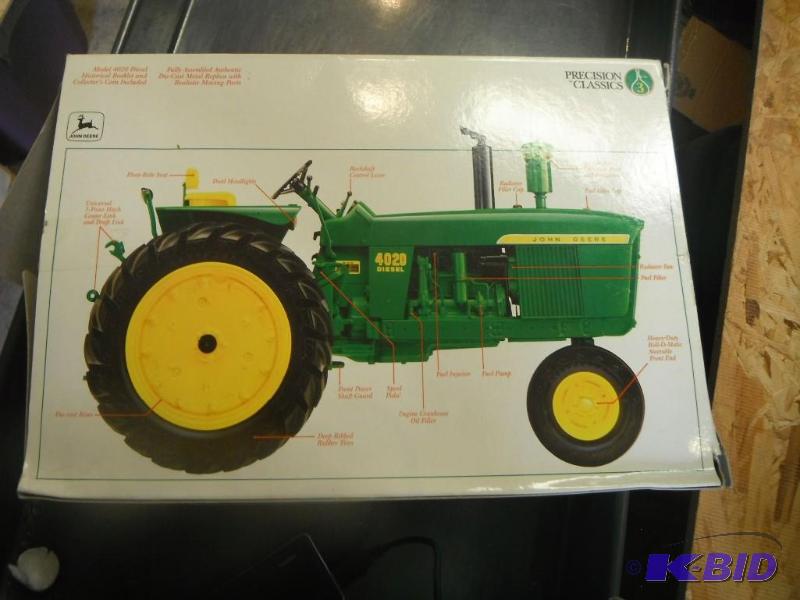 lot 555 image: John Deere Model 4020 Diesel Tractor Precisio...