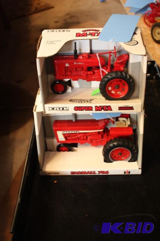 lot 628 image: Farmall 706 Tractor and Farmall&nbspSuper M-...