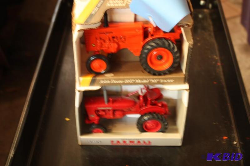 lot 647 image: Farmall 140 Tractor and John Deere 1947 Model...