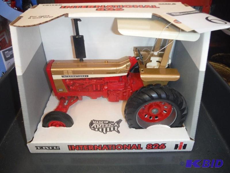 lot 655 image: International 826 Tractor ...
