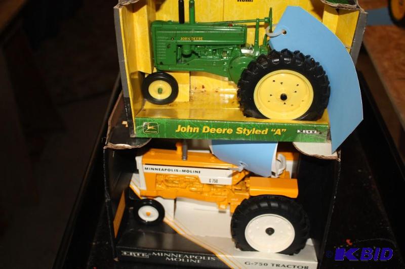 lot 710 image: Minneapolis Moline G750 Tractor and John Deer...