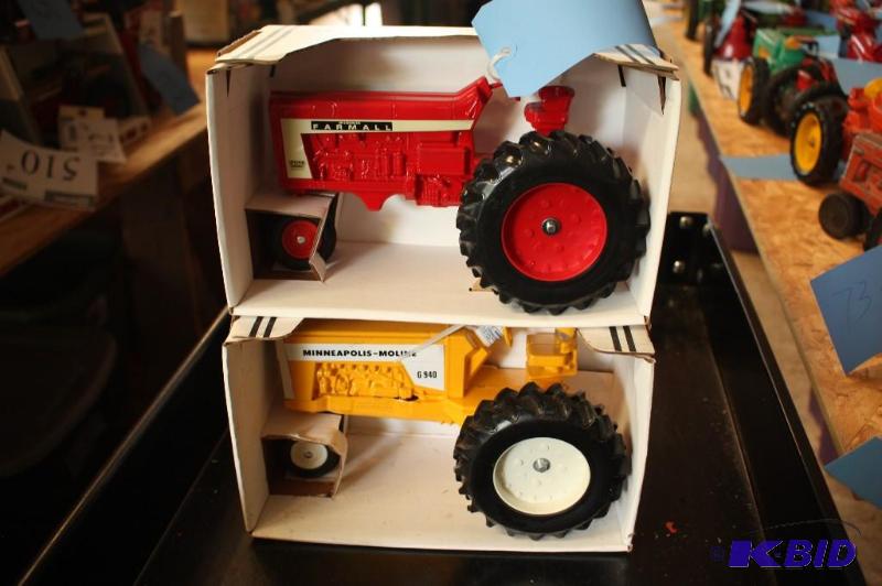 lot 711 image: Minneapolis Moline G 940 Tractor and Farmall&...