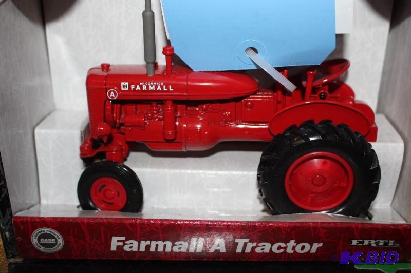 lot 752 image: Farmall H Tractor and&nbspFarmall A Tractor...