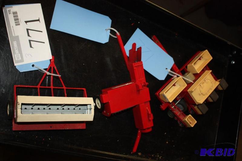 lot 771 image: Lot of (3) Toy Tractor Accessories...