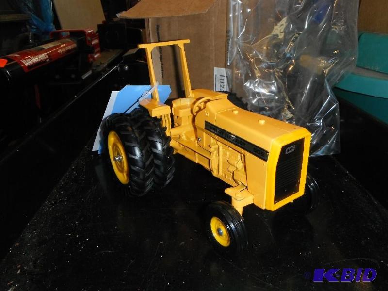 lot 79 image: Massey Ferguson&nbsp50E&nbspIndustrial Trac...