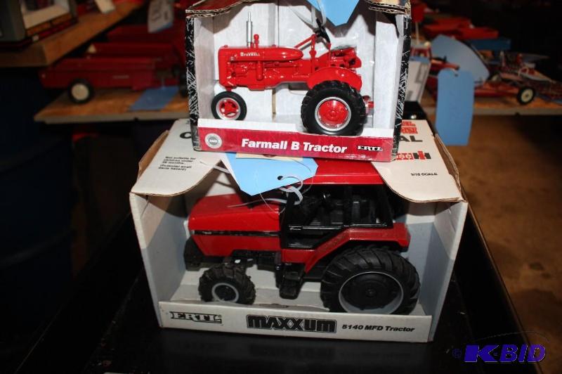 lot 793 image: Farmall B Tractor and Maxxum 5140 MFD Tractor...