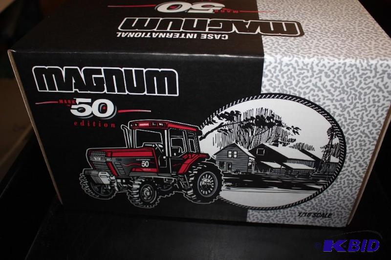 lot 827 image: Case International Magnum Mark 50 Edition Tra...