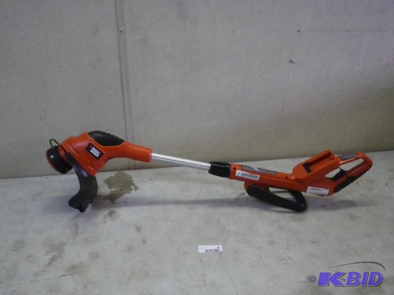 Black &amp Decker battery weed whip, no batt...