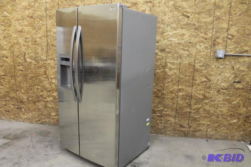 New Ultra-Large Capacity LG Side-by-side Refrigerator with Ice & Water Dispenser