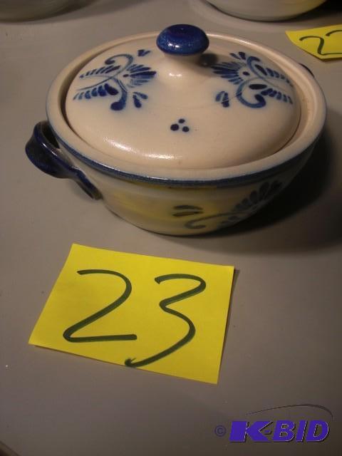 Ceramic Bowl wcover.. Very nice...