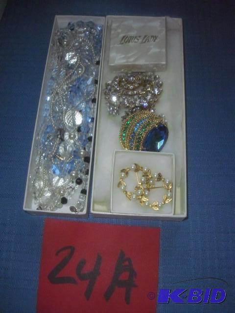 Costume Jewelry, Look at the pictures...