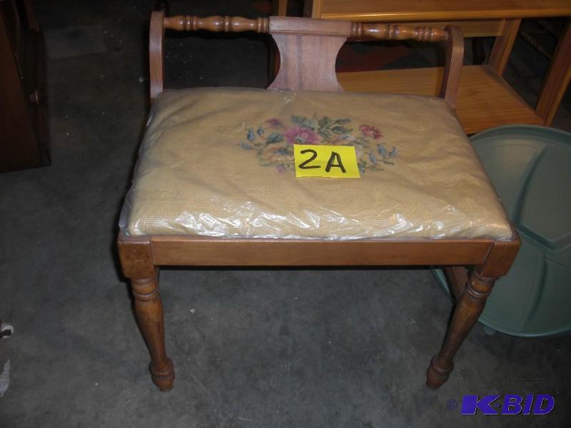 Settee type of Stool slow back Has horizonta...
