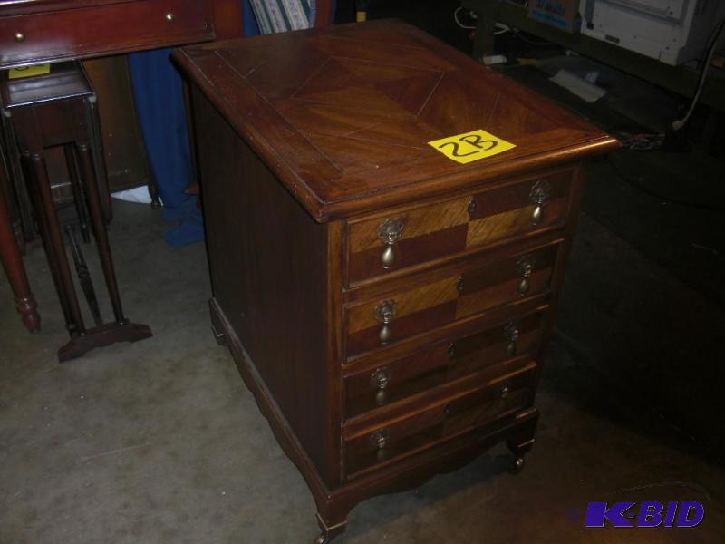 Nice 4 drawer side table.. 18 x 24 x 27. Made...
