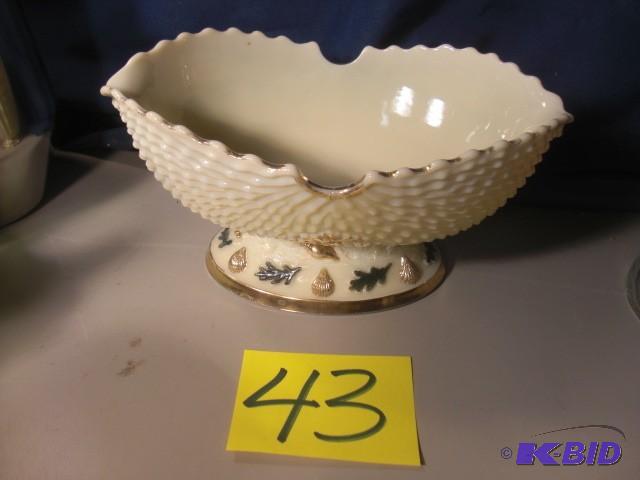 NOrthwoods Glass Centerpiece Bowl. Very nice...
