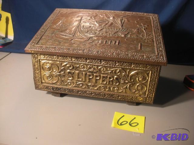 Slipper Box
