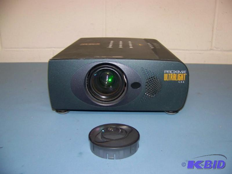 lot 16 image: Proxima, UltraLight LS2, LCD Projector