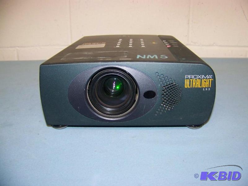 lot 87 image: Proxima, Ultralight LS200, LCD Projector