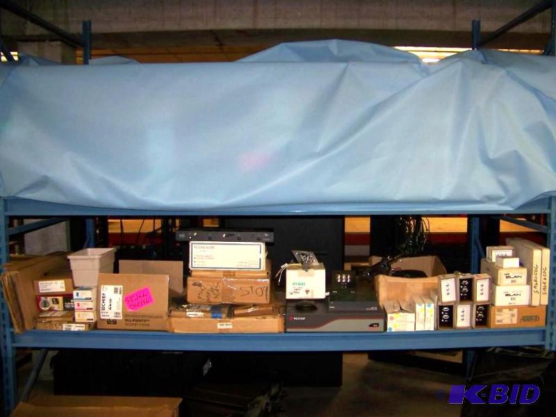 lot 88 image: Shelf lot