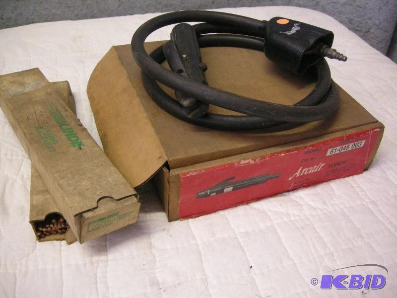 lot 22 image: Arcair welding torch