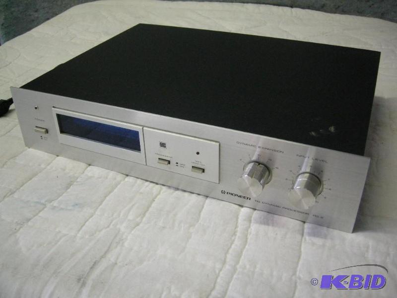 lot 77 image: Pioneer RG Dynamic Processor RG-2