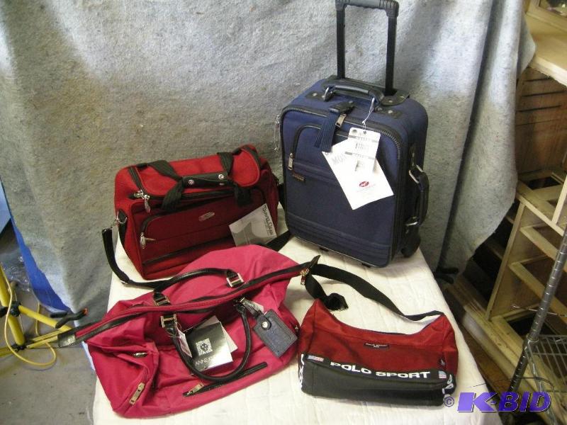 lot 87 image: Like new travel bags