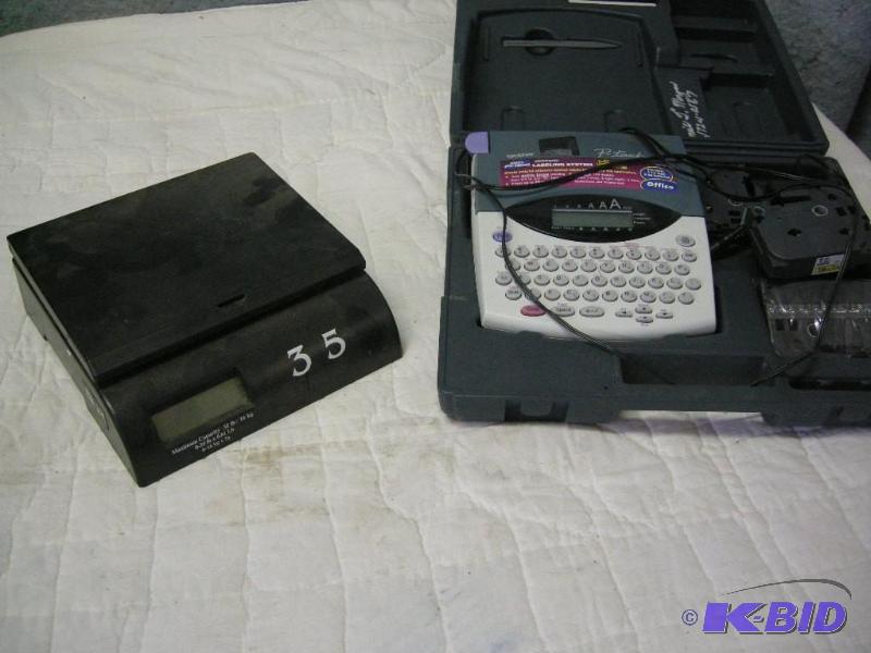 lot 88 image: Digital postal scale and labeling system