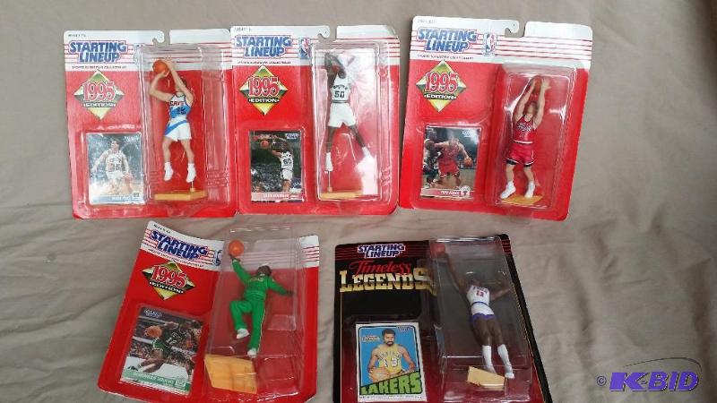 5 Starting line up figures from 1995 includin...