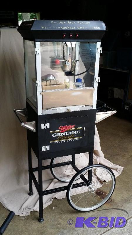 lot 1 image: Miller Genuine Draft Popcorn Machine, works g...