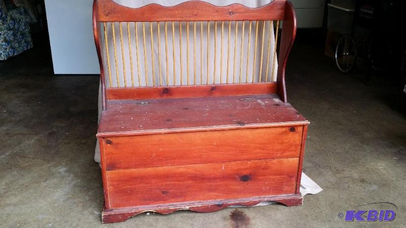 lot 2 image: Wood Bench Resting area, bottom opens up for...