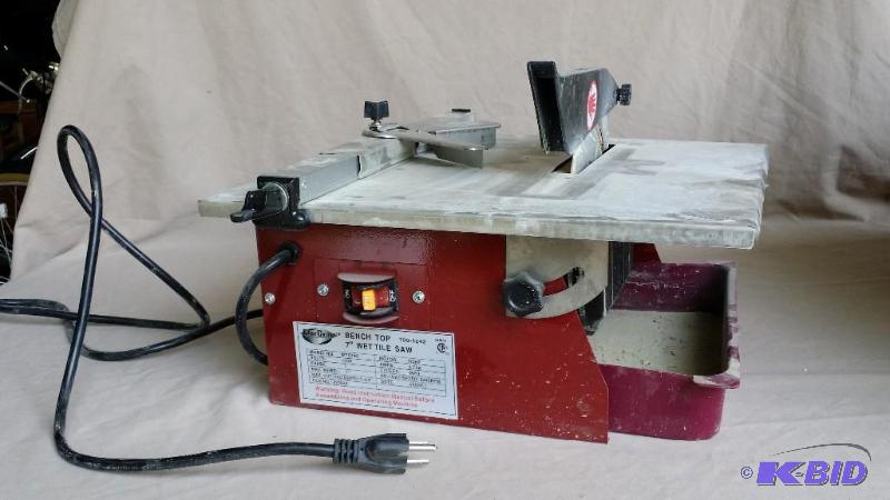 lot 21 image: 7" &nbspBench top wet tile saw. 35 HP ...