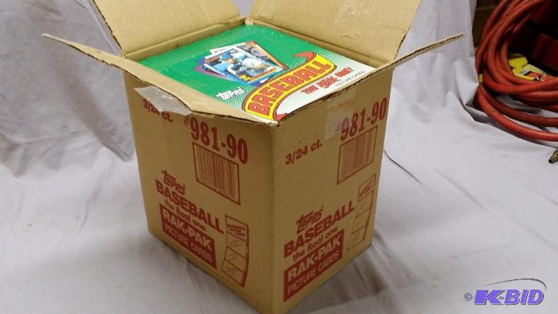 lot 58 image: 1990&nbspTopps&nbspBaseball Poly bags of 45...