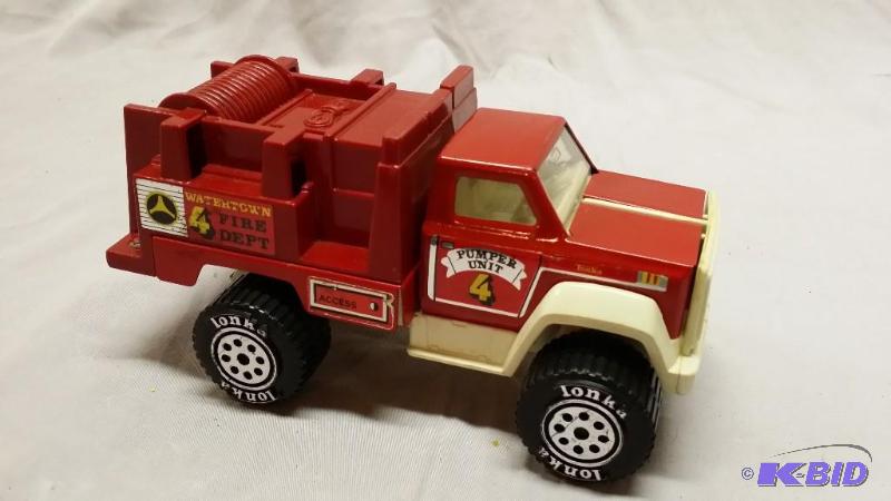 lot 66 image: Tonka&nbspFire Truck, Pumper Unit 4 Watertow...