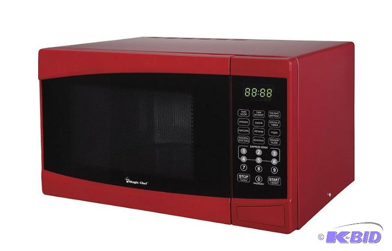 lot 22 image: Magic Chef Microwave Oven