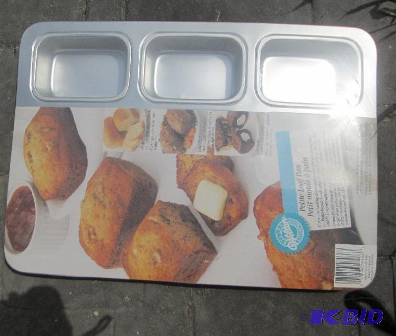 9 Petite loaf air bake pan...