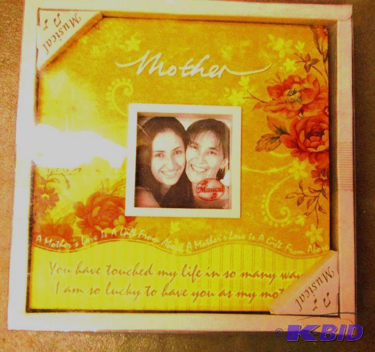 Brand new mother musical memory frame...