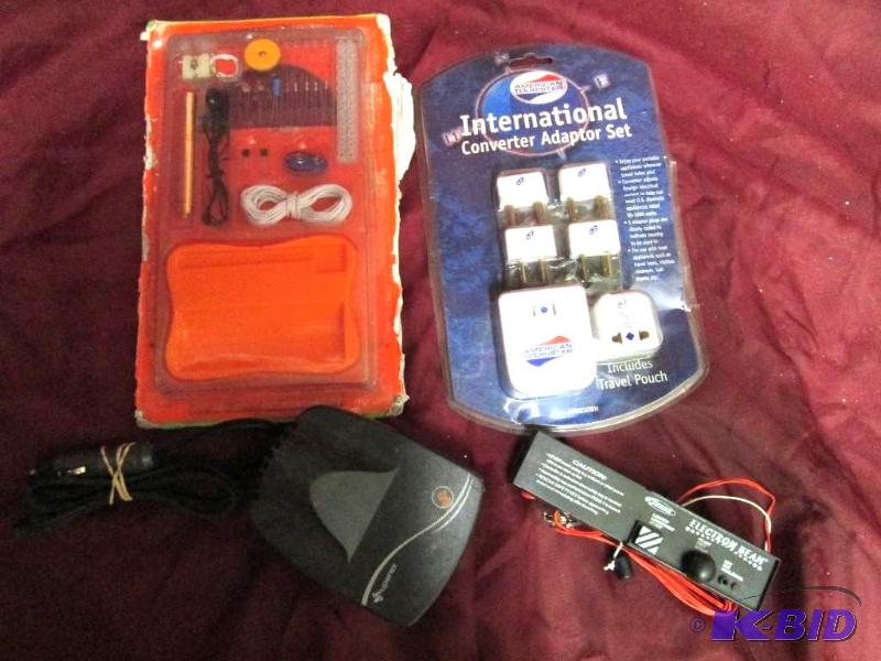Lot of miscellaneous electronic components an...
