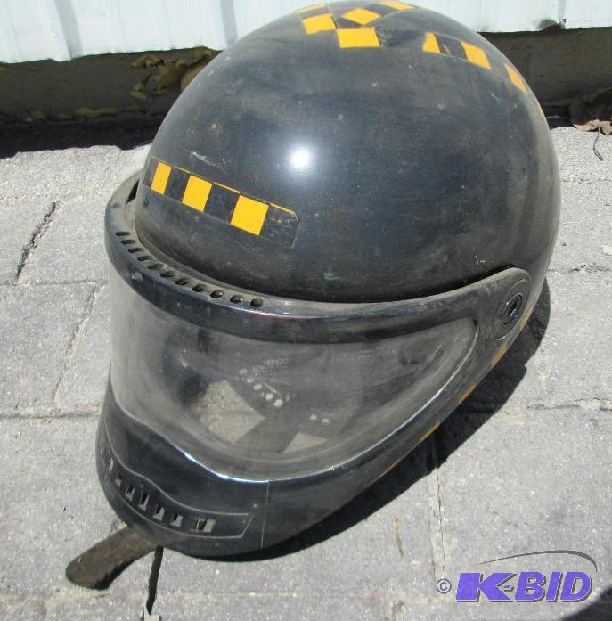 Polaris helmet, DOT rated, one hinge on shiel...