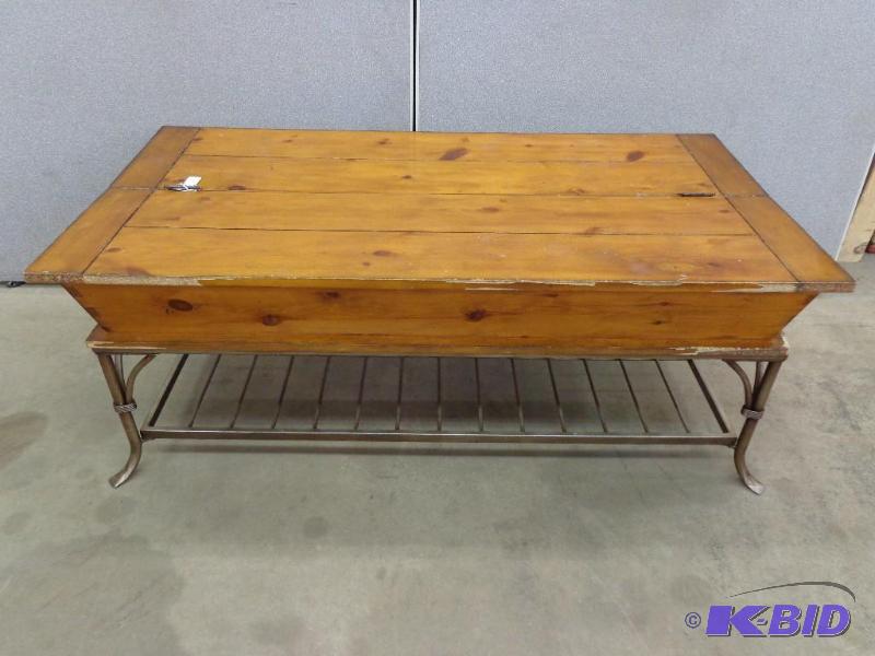 lot 117 image: Coffee Table 52" Long &nbspx 26 18&quo...