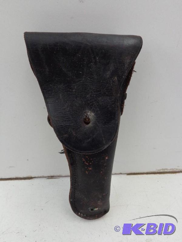 lot 135 image: Bucheimi Pistol Holster Leather Construction ...