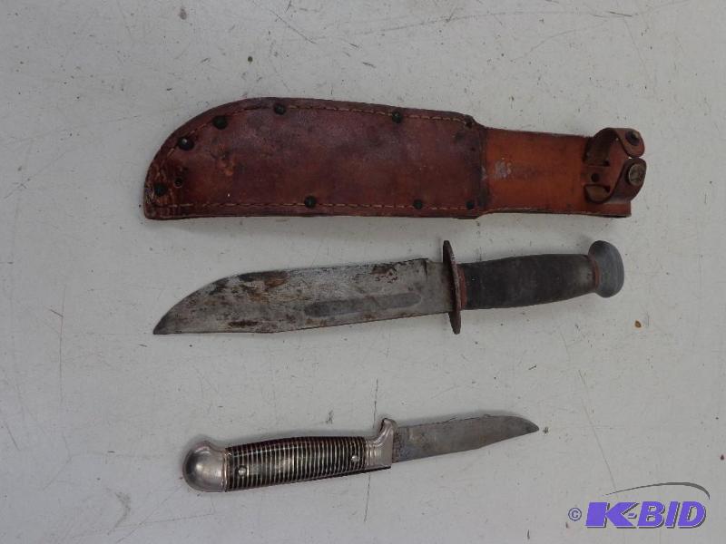 lot 141 image: 2 Old Hunting Knifes   (1) 4" Imper...