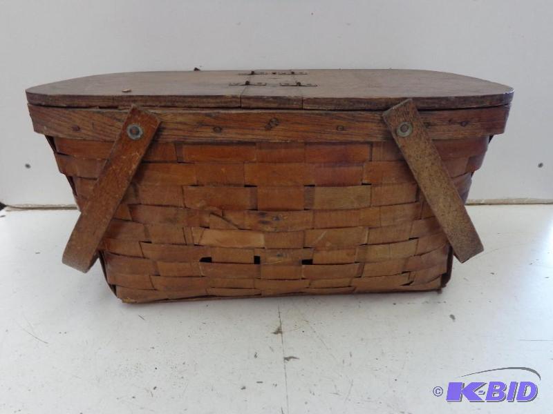 lot 150 image: Woven Picnic Basket Dual Hinged Opening Top 2...