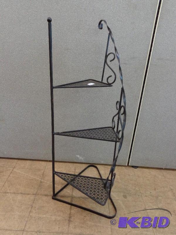 lot 19 image: 3 Step FlowerPlant Holder   Metal Rod I...