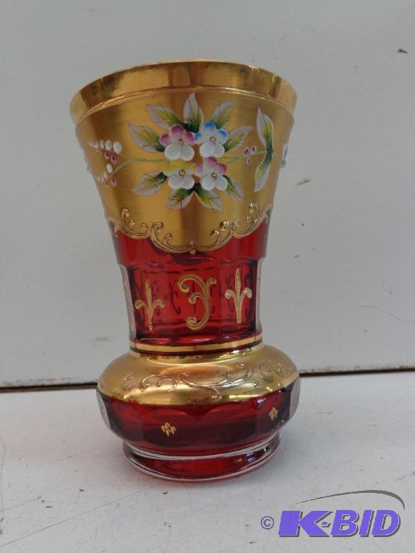 lot 23 image: Hand Painted TumblerFlower Vase Very Heavy T...