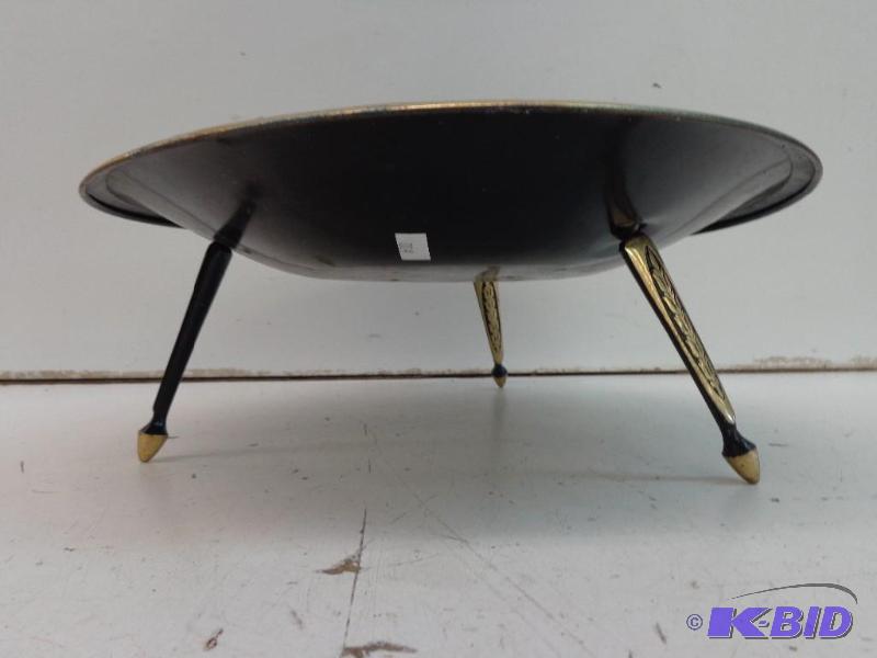 lot 26 image: Menorah Design 3 Leg Plate 11 12" Diame...