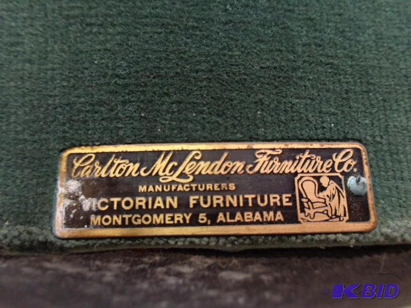 Carlton McLendon Furniture Co. Victorian Quee... | Antiques and