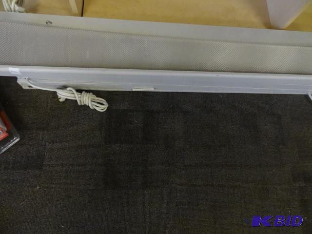 47&quot under counter fluorescent light...